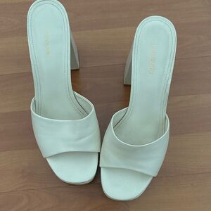 Larousse White Women's Chunky Heels